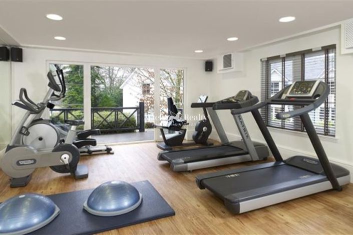 Image No.17-2 Bed House for sale