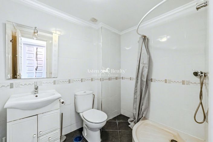 Image No.14-2 Bed Flat for sale