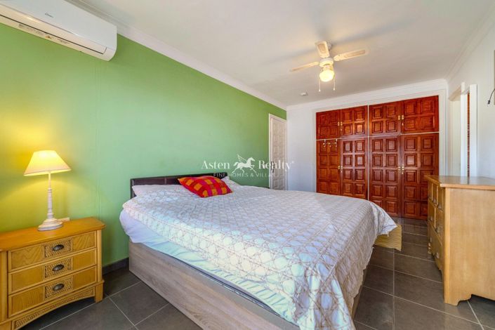 Image No.8-2 Bed Flat for sale