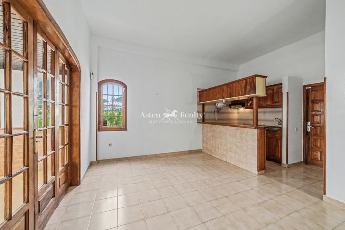 Image No.4-3 Bed Flat for sale