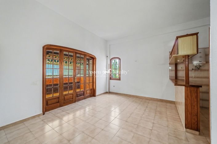 Image No.5-3 Bed Flat for sale