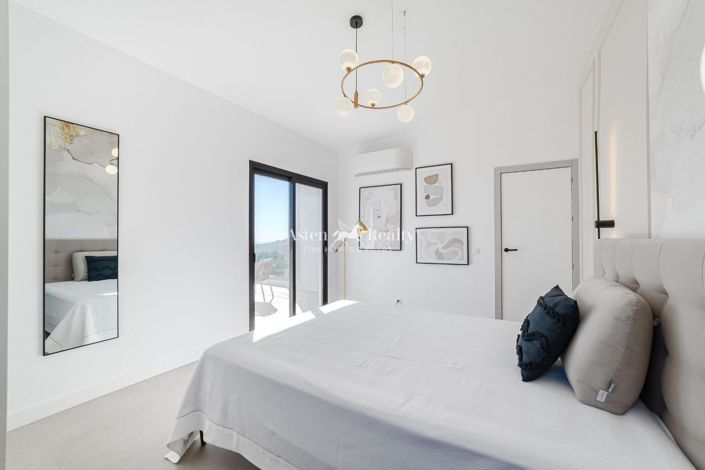 Image No.20-4 Bed Villa for sale