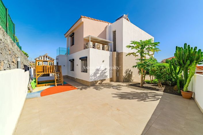 Image No.36-4 Bed Villa for sale