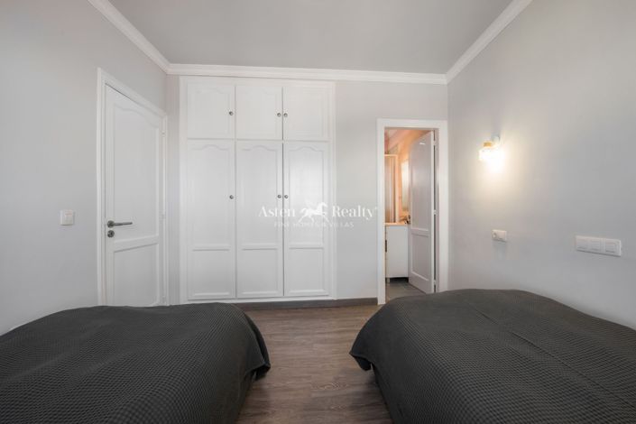 Image No.17-2 Bed House for sale