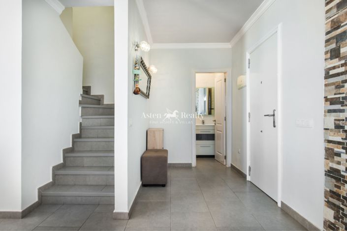 Image No.2-2 Bed House for sale