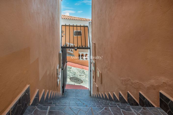 Image No.21-2 Bed House for sale