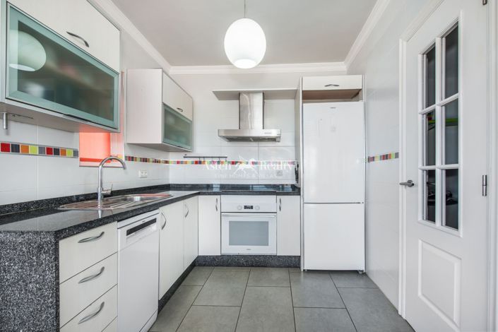 Image No.6-2 Bed House for sale