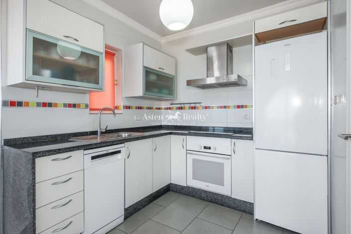 Image No.7-2 Bed House for sale