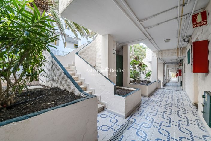 Image No.14-Studio for sale