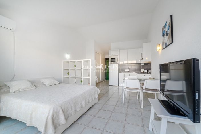 Image No.3-Studio for sale