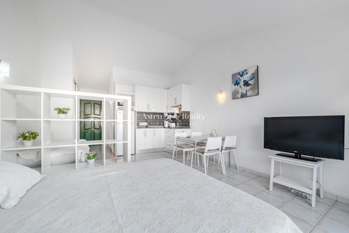 Image No.4-Studio for sale