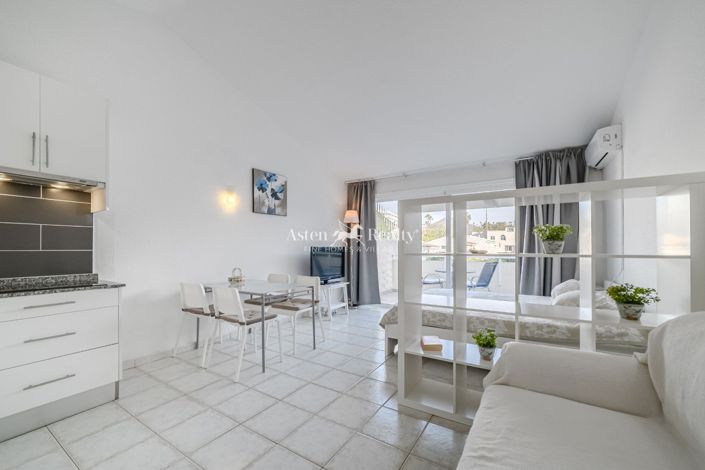 Image No.6-Studio for sale