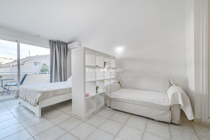 Image No.7-Studio for sale