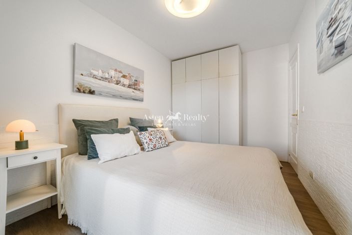 Image No.14-3 Bed Apartment for sale