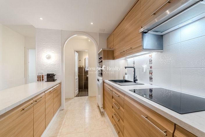 Image No.18-3 Bed Apartment for sale