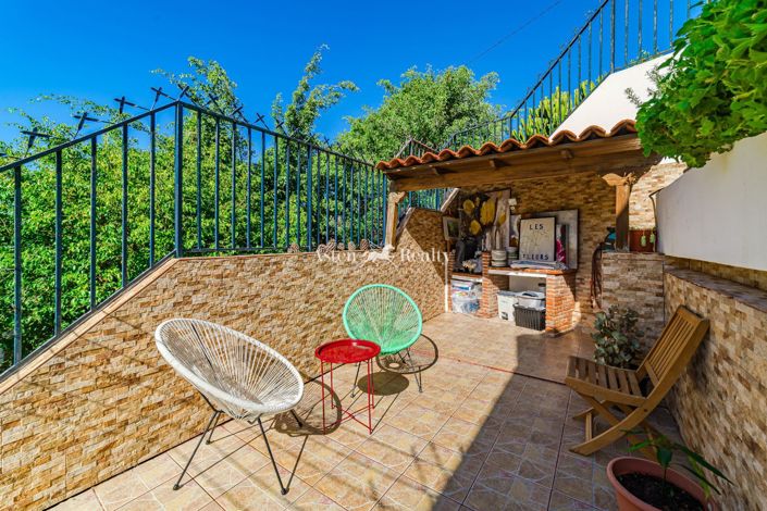 Image No.36-3 Bed Apartment for sale