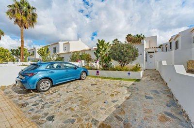 23079034