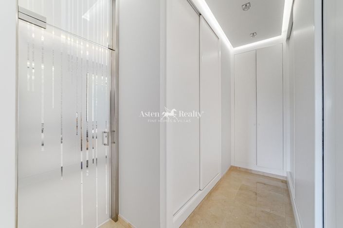 Image No.14-5 Bed Villa for sale