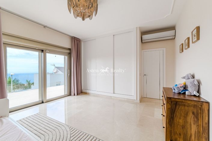 Image No.23-5 Bed Villa for sale