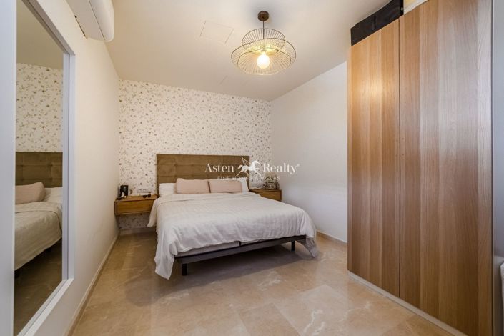 Image No.35-5 Bed Villa for sale