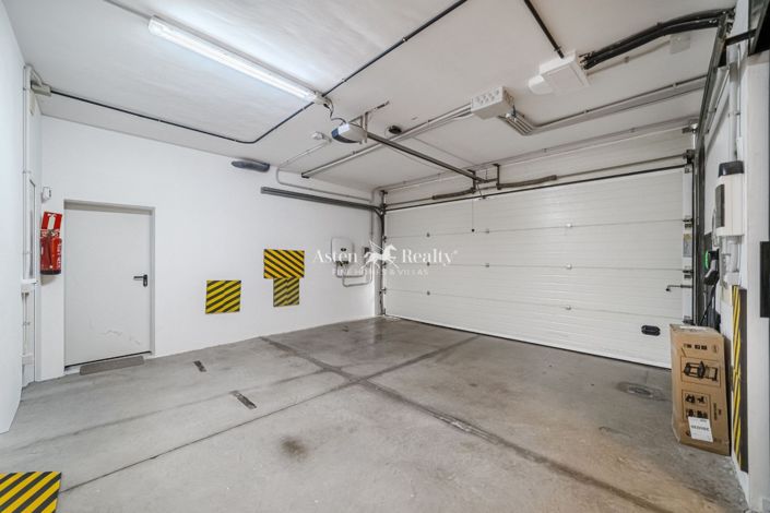 Image No.38-5 Bed Villa for sale