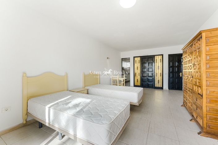 Image No.5-1 Bed Studio for sale