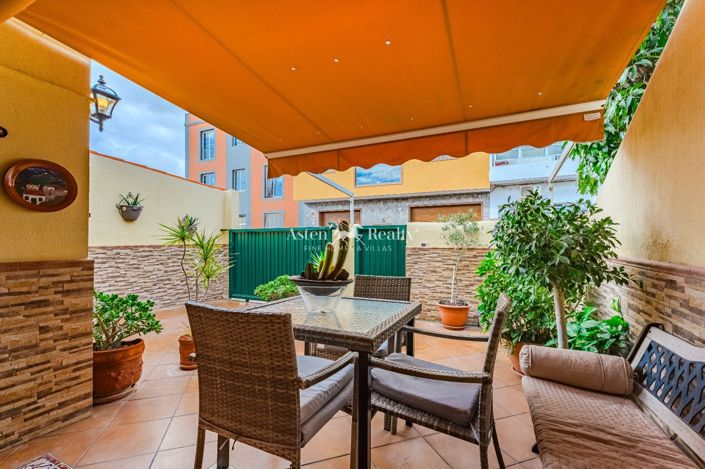 Image No.25-3 Bed House for sale