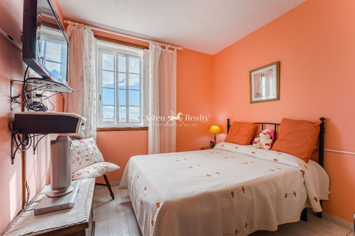 Image No.6-3 Bed House for sale