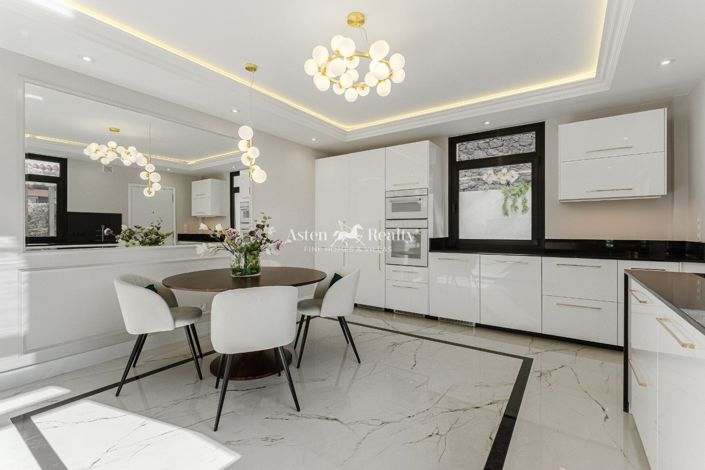 Image No.35-4 Bed Villa for sale