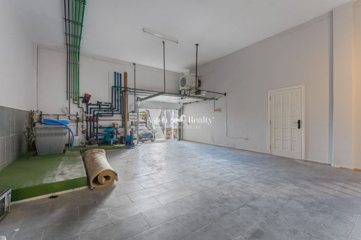 Image No.40-4 Bed Villa for sale