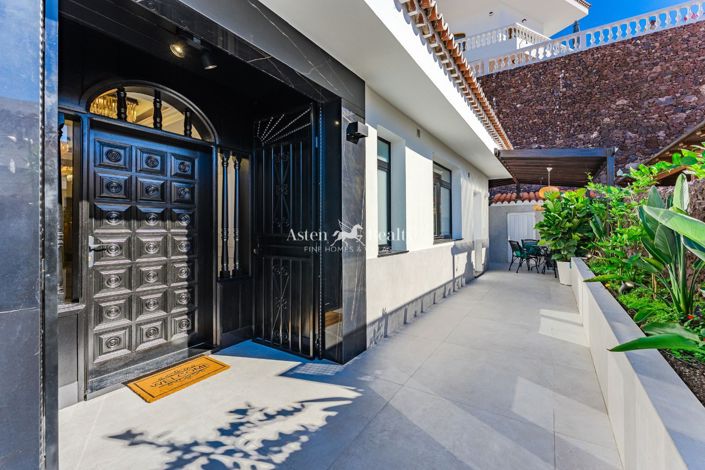 Image No.7-4 Bed Villa for sale