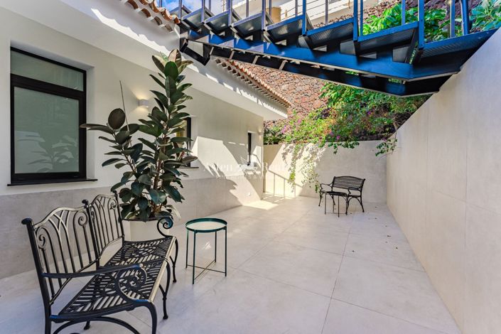 Image No.9-4 Bed Villa for sale