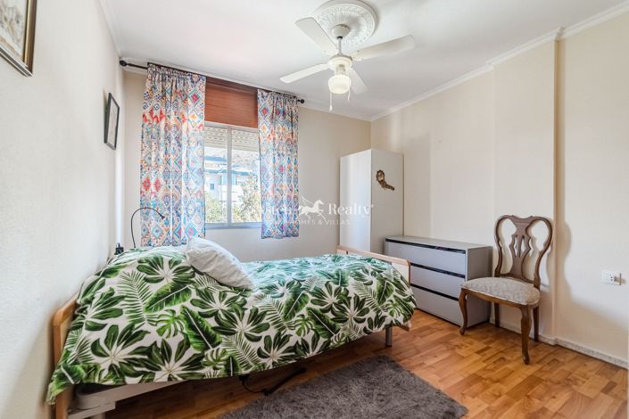 Image No.12-3 Bed Apartment for sale