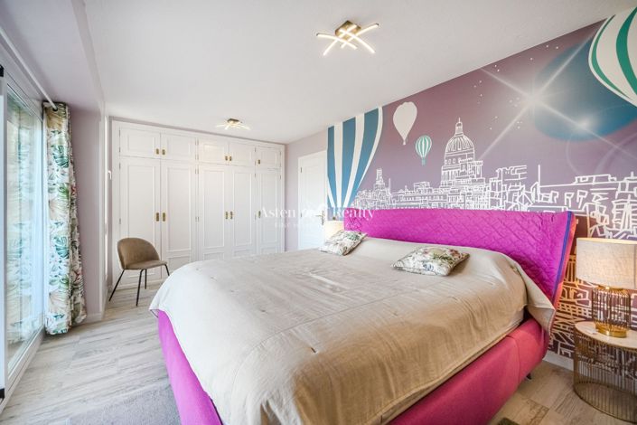 Image No.17-3 Bed House for sale