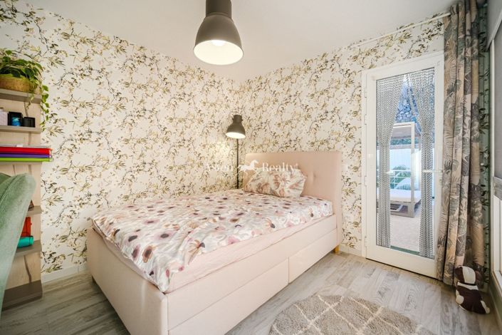 Image No.22-3 Bed House for sale