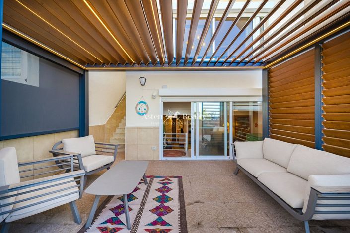 Image No.32-3 Bed House for sale