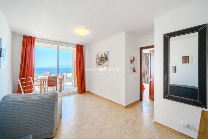 Image No.12-4 Bed House for sale