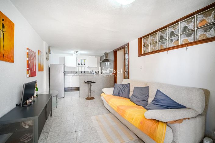 Image No.21-4 Bed House for sale