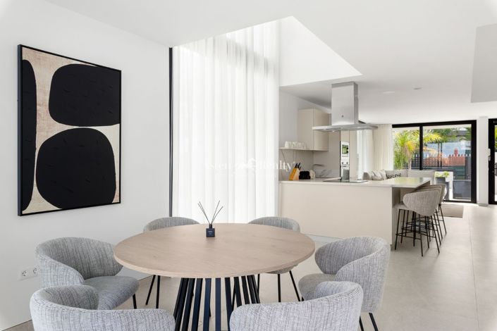 Image No.12-3 Bed House for sale