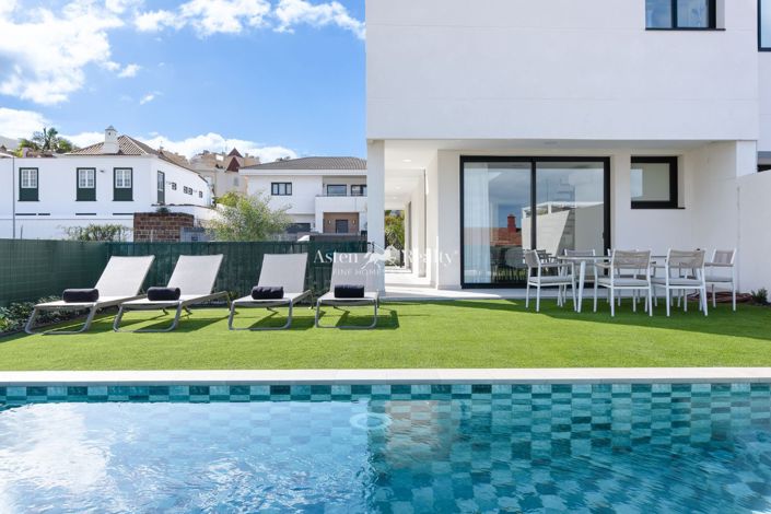 Image No.16-3 Bed House for sale