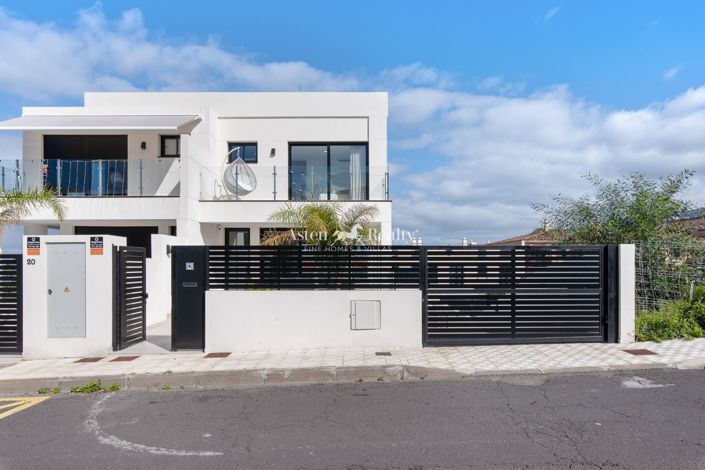 Image No.2-3 Bed House for sale