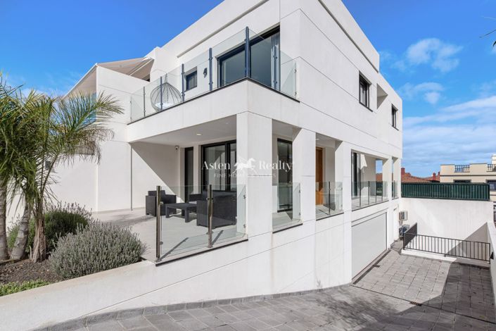 Image No.4-3 Bed House for sale