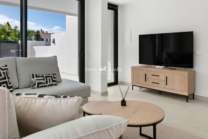 Image No.9-3 Bed House for sale