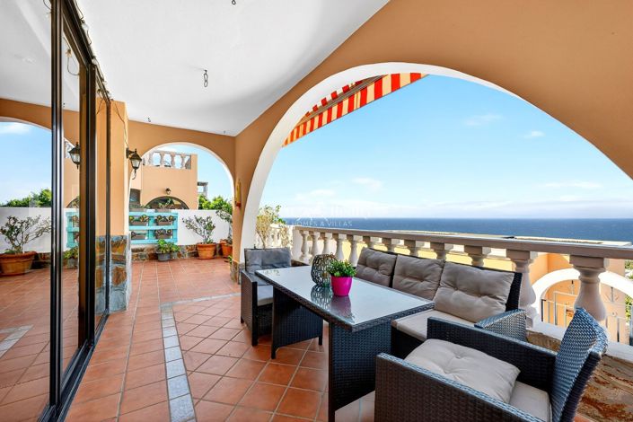 Image No.3-4 Bed Villa for sale