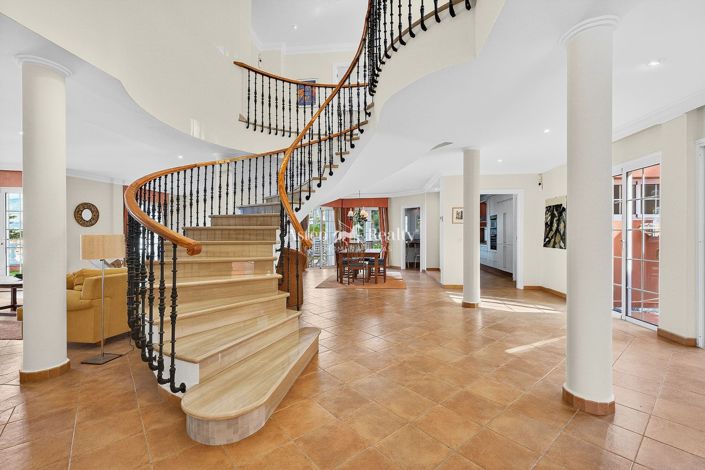 Image No.13-5 Bed Villa for sale