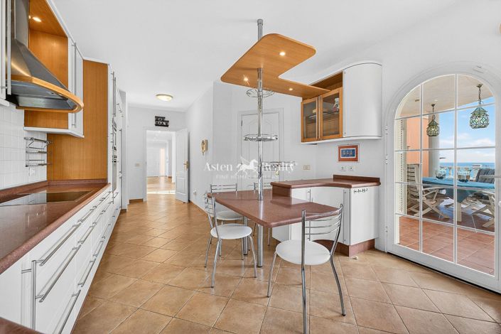 Image No.16-5 Bed Villa for sale