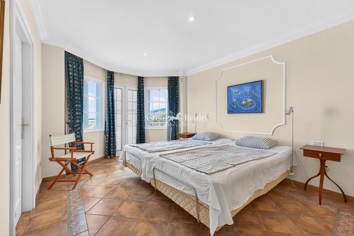 Image No.22-5 Bed Villa for sale