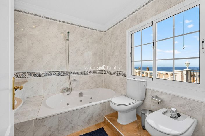 Image No.24-5 Bed Villa for sale