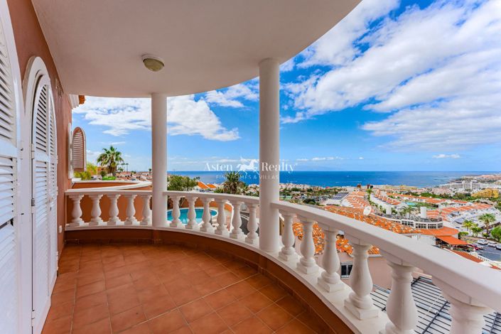 Image No.38-5 Bed Villa for sale