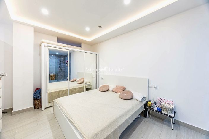 Image No.19-2 Bed Flat for sale